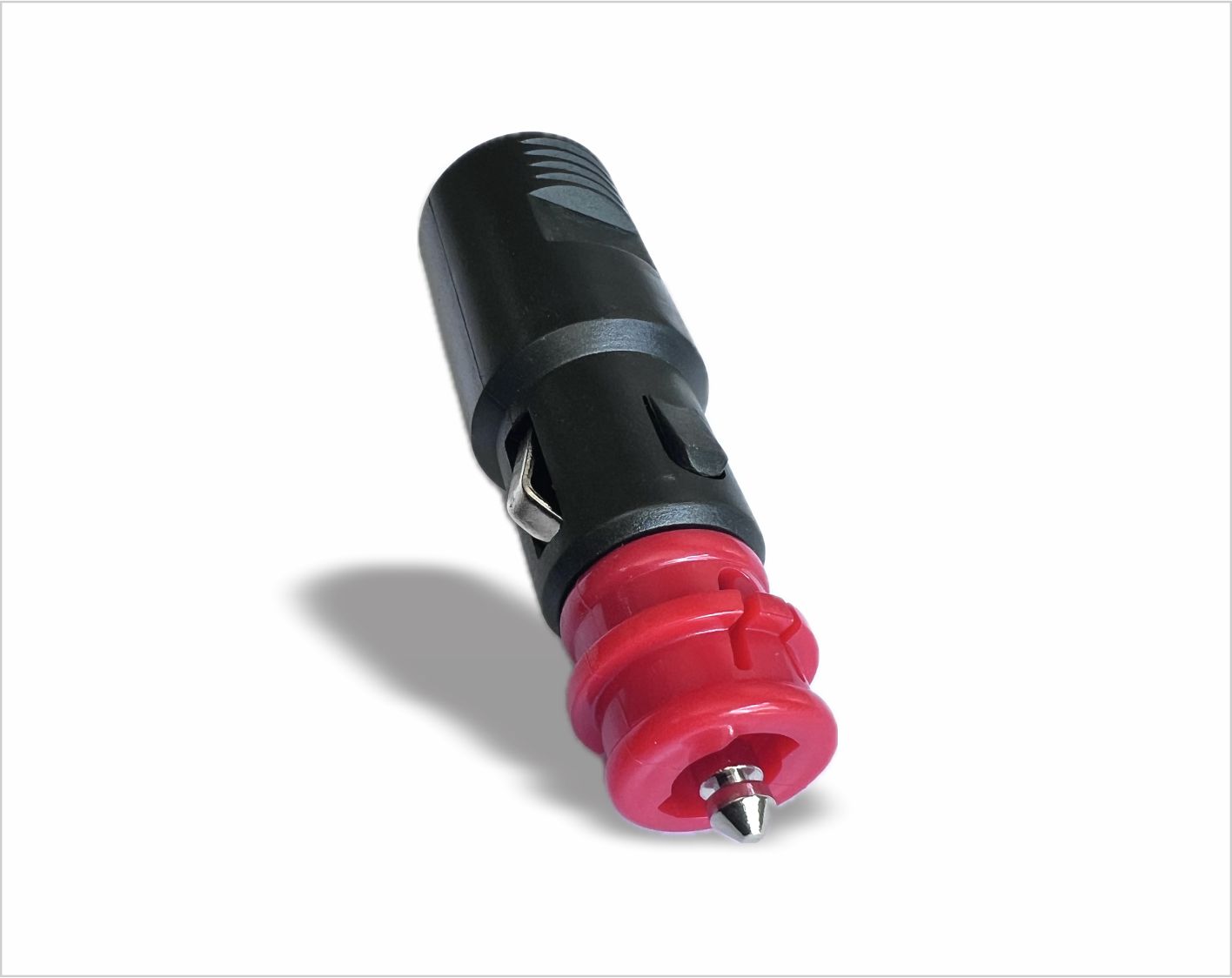 LUMENO144 – Cigarette and Hella plug