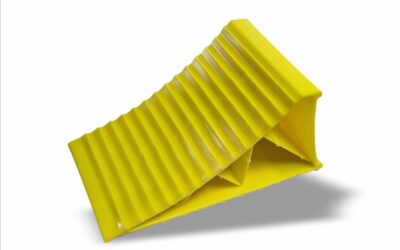 J2-006 – Wheel Chock Plastic Yellow – R89.00